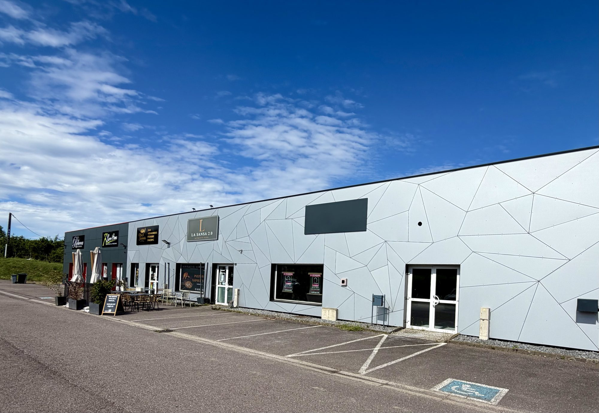 Local commercial à vendre à Valmont, 419 m² – photo 2 sur 5
