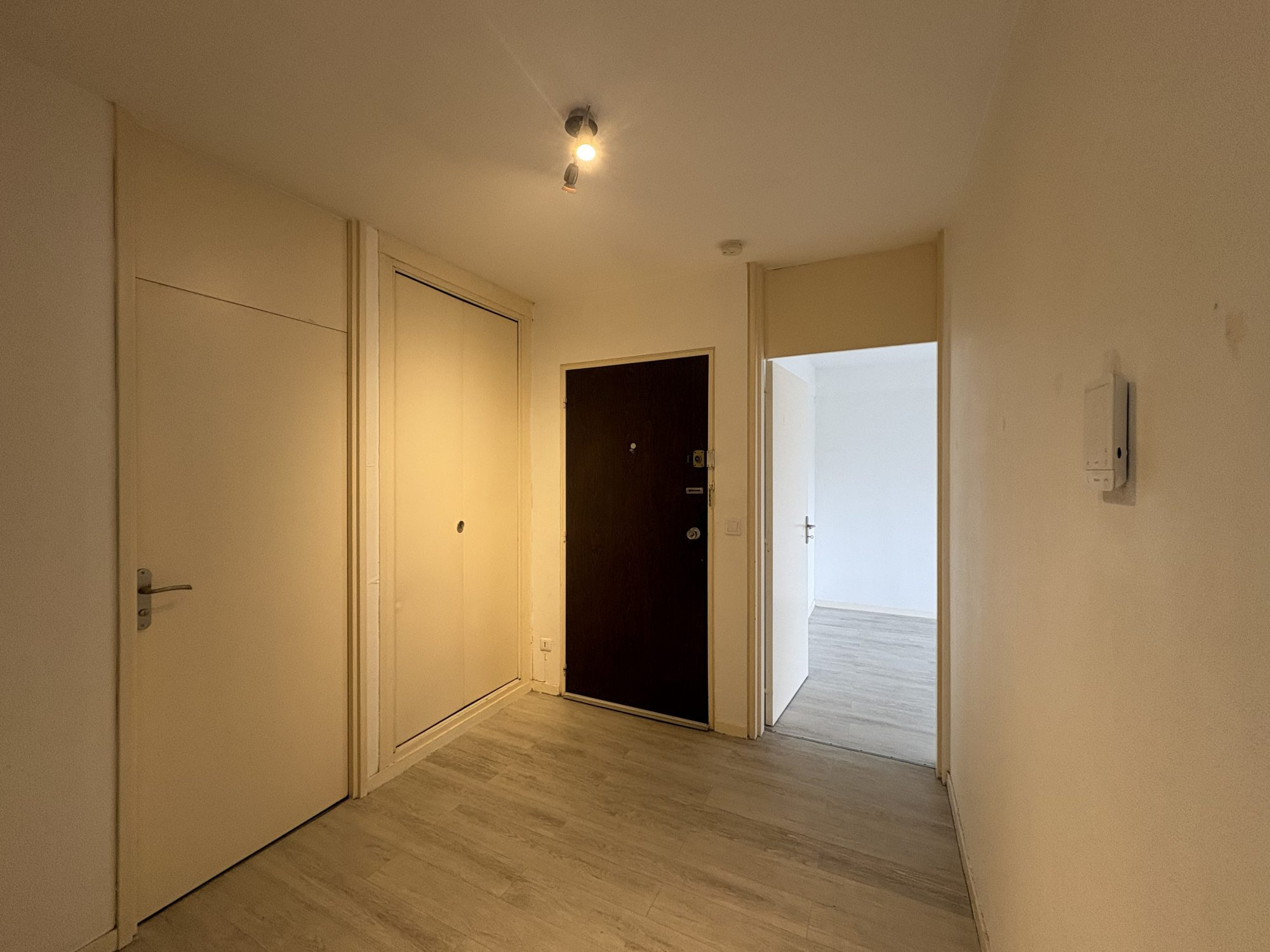 Appartement T2 avec cuisine neuve et équipée