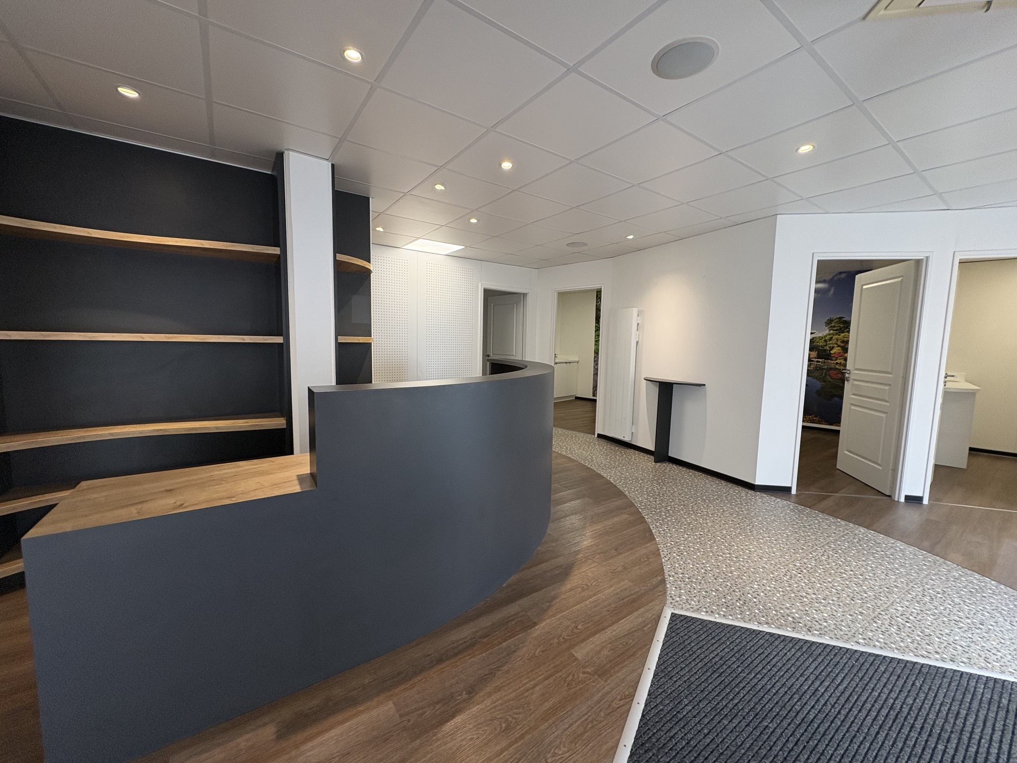 Local commercial à vendre à Faulquemont, 97,62 m² – photo 1 sur 7
