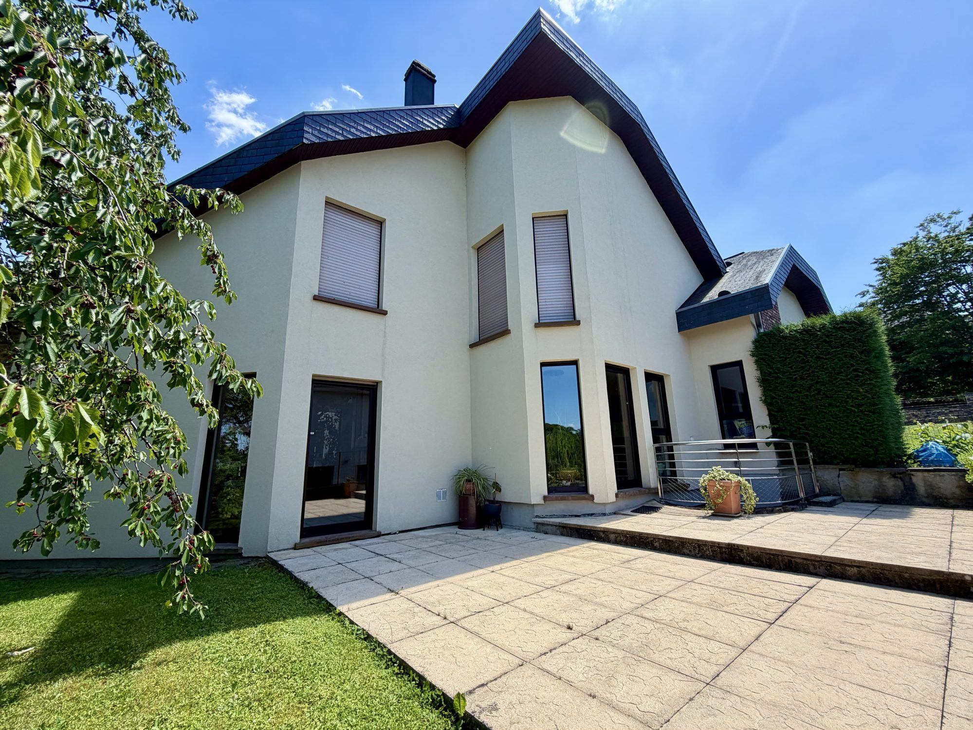 Maison à vendre à Sarreguemines, 218,35 m², 7 pièces – photo 2 sur 20